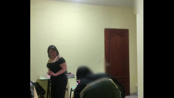 Ev Hanımı Hardcore Fahişe Istilasını Sikti